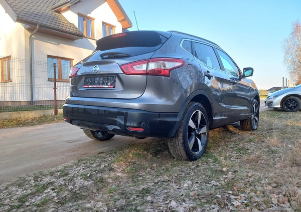 Nissan Qashqai cena 61000 przebieg: 124000, rok produkcji 2015 z Leżajsk małe 562